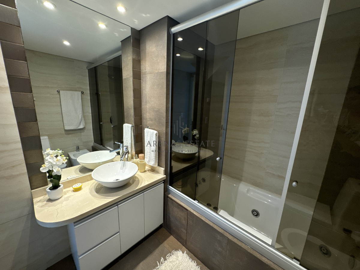 Apartamento ID.3544 - Espectacular Penthouse en Venta en Punta del Este  