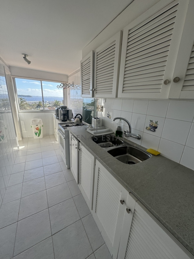 Apartamento ID.2944 - Apartamento de 3 dormitorios en venta en Punta del Este 
