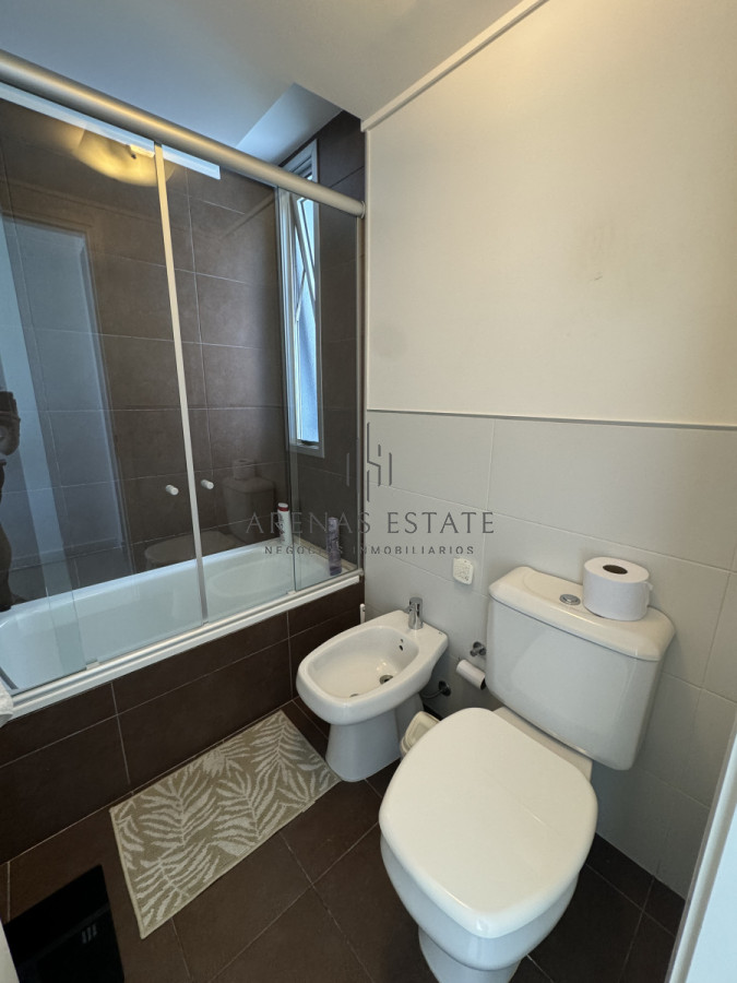Apartamento ID.3385 - Apartamento de 3 dormitorios en venta en Punta del Este 