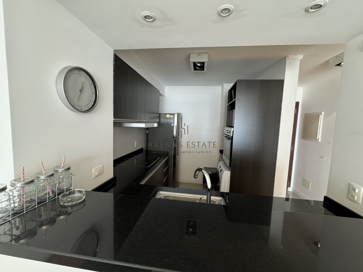 Apartamento ID.3052 - Apartamento d 3 dormitorios  en venta en Punta del Este 