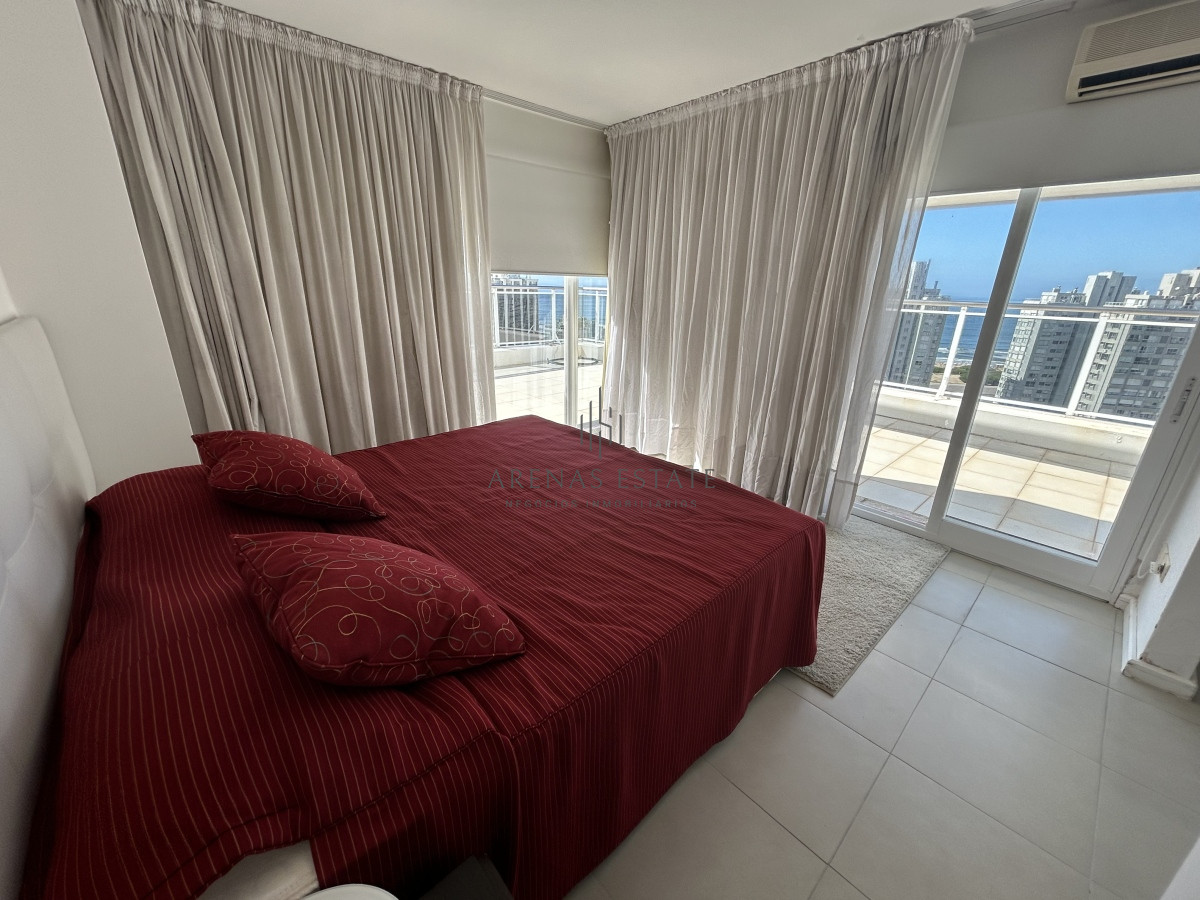 Apartamento ID.2285 - Aprtamento en venta de 3 dormitorios en suite en Punta del Este , Penthouse 