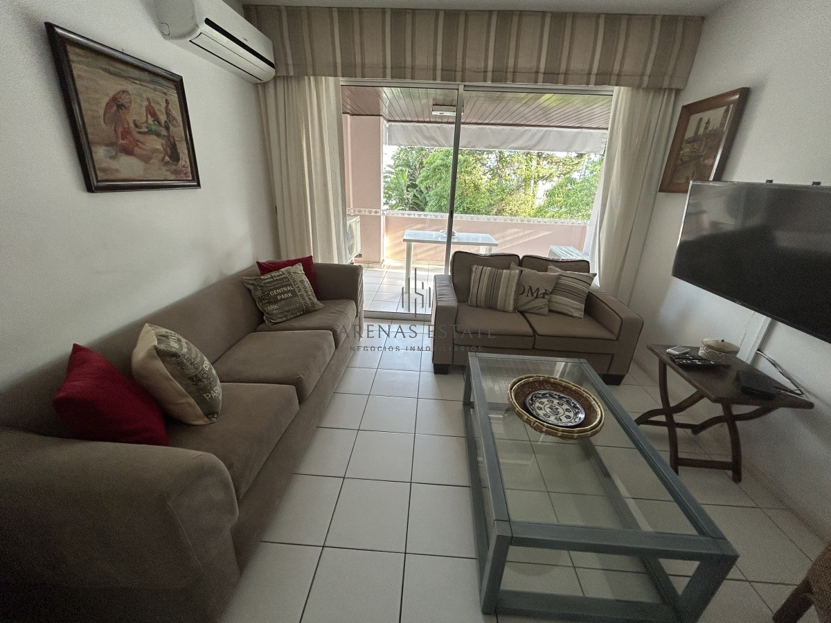 Apartamento ID.1902 - Apartamento de 3 dormitorios en venta en Punta del Este , zona Mansa