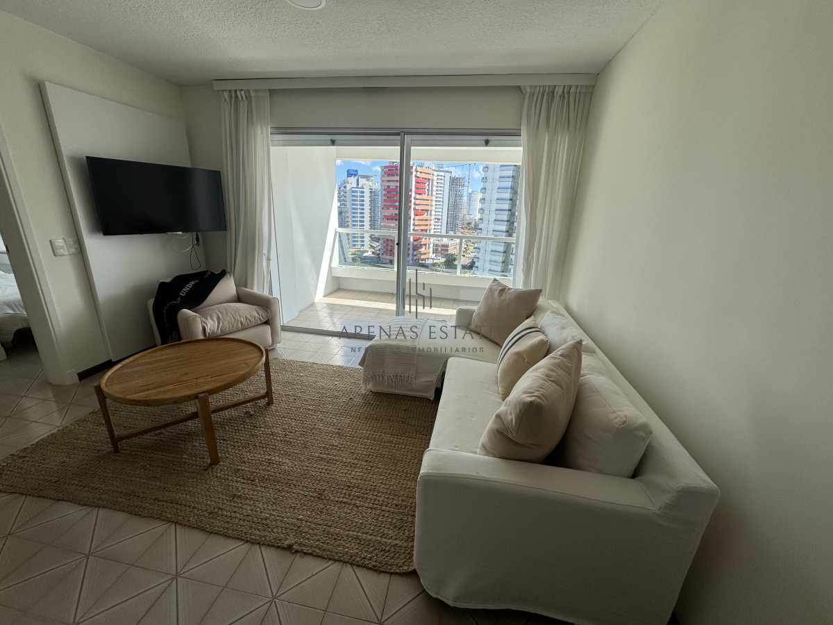 Apartamento ID.3843 - Apartamento en venta de dos dormitorios en primera linea de la Brava, Punta del Este