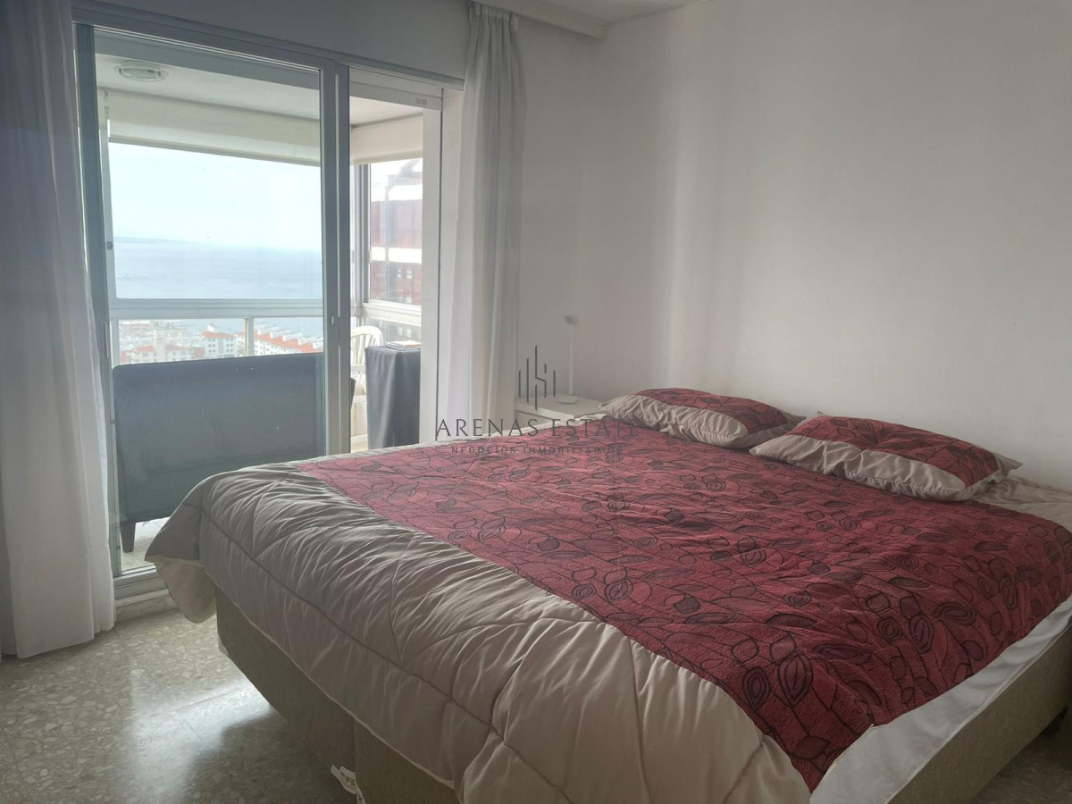 Apartamento ID.187 - Apartamento en venta de dos dormitorios en Peninsula , Punta del Este 