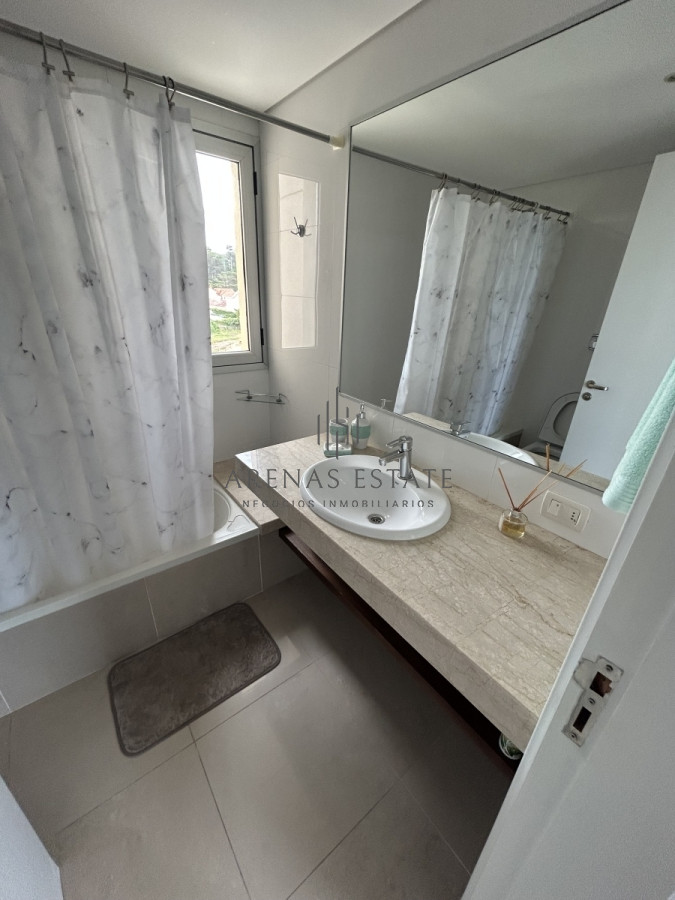 Apartamento ID.2074 - Penthouse en venta en Punta del Este , zona Brava , 3 dormitorios 