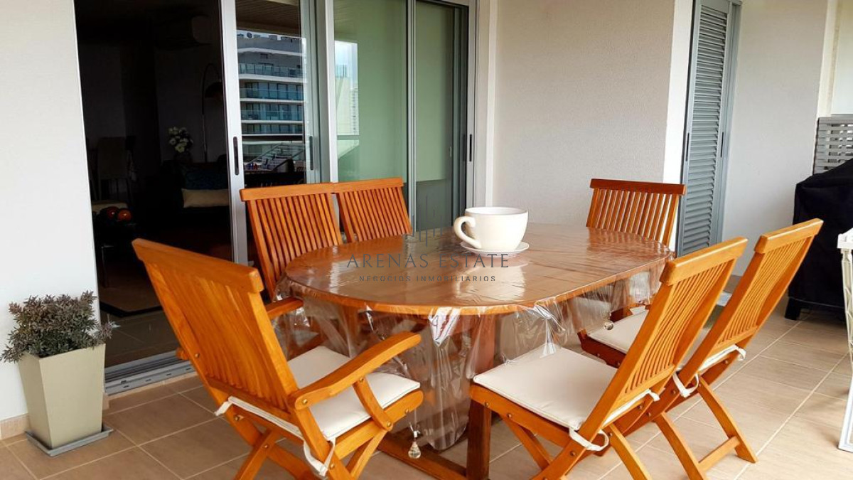 Apartamento ID.2113 - Apartamento de dos dormitorios e venta en Punta del Este 