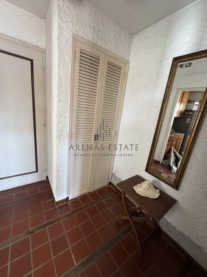 Apartamento ID.3730 - Apartamento en venta de 1 dormitorio en primera linea de Playa Mansa 