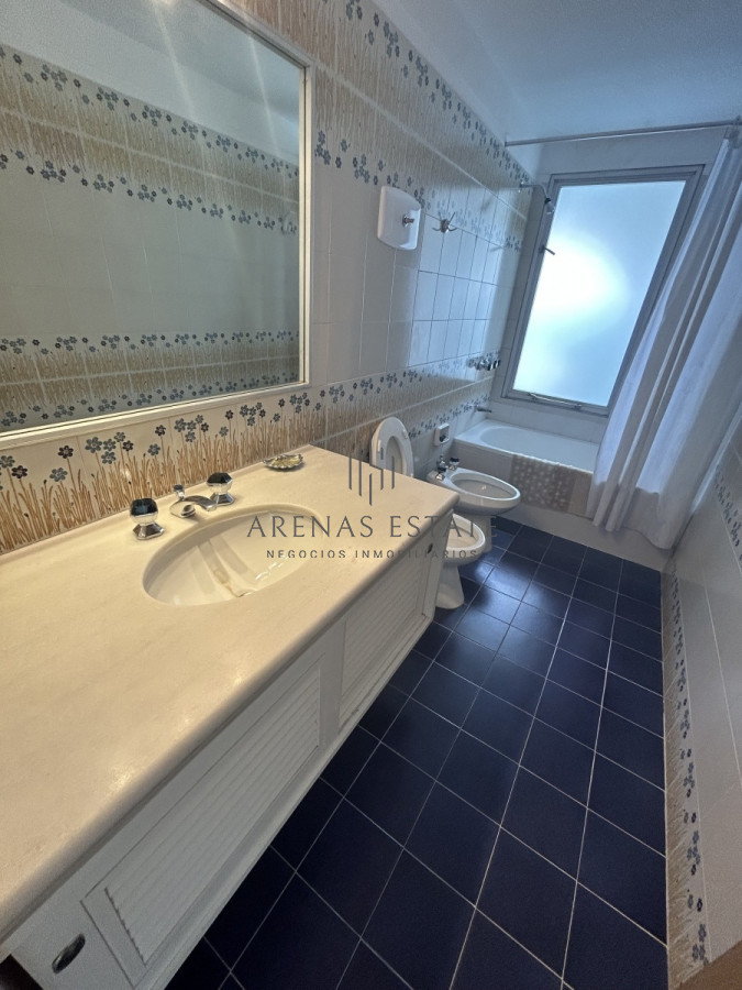 Apartamento ID.1728 - Apartamento de dos dormitorios en primera linea de la Brava