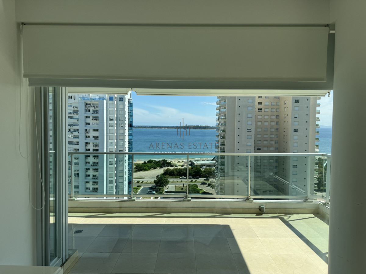 Apartamento ID.3597 - Apartamento de 3 dormitorios en venta en Punta del Este