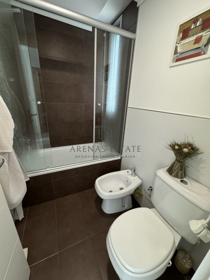 Apartamento ID.3124 - Apartamento de 3 dormitorios en venta en Punta del Este