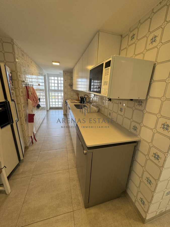 Apartamento ID.3225 - Apartamento de 3 dormitorios en Peninsula , Punta del Este 