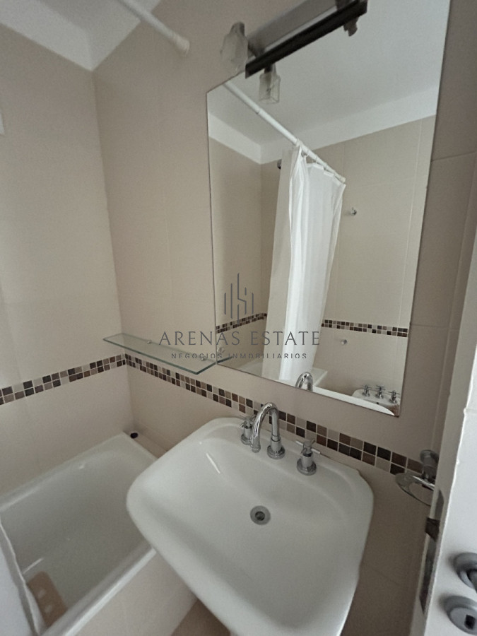 Apartamento ID.2311 - Apartamento en venta de dos dormitorios y medio , Punta del Este 