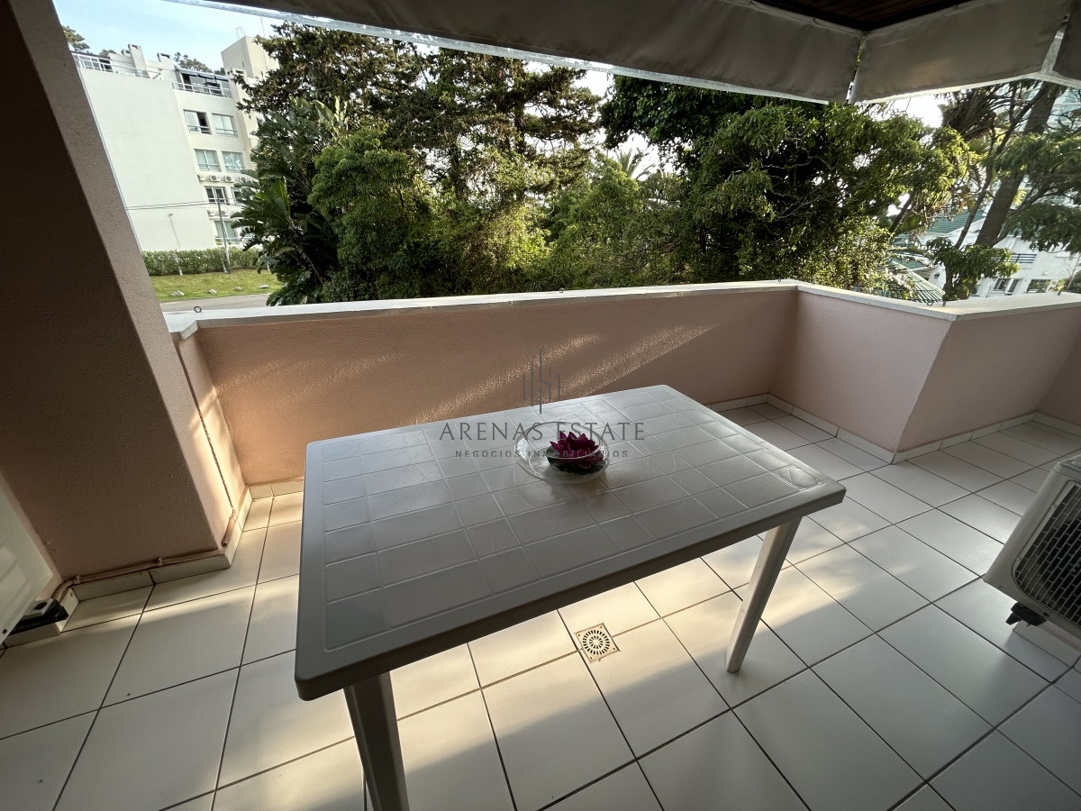 Apartamento ID.1902 - Apartamento de 3 dormitorios en venta en Punta del Este , zona Mansa
