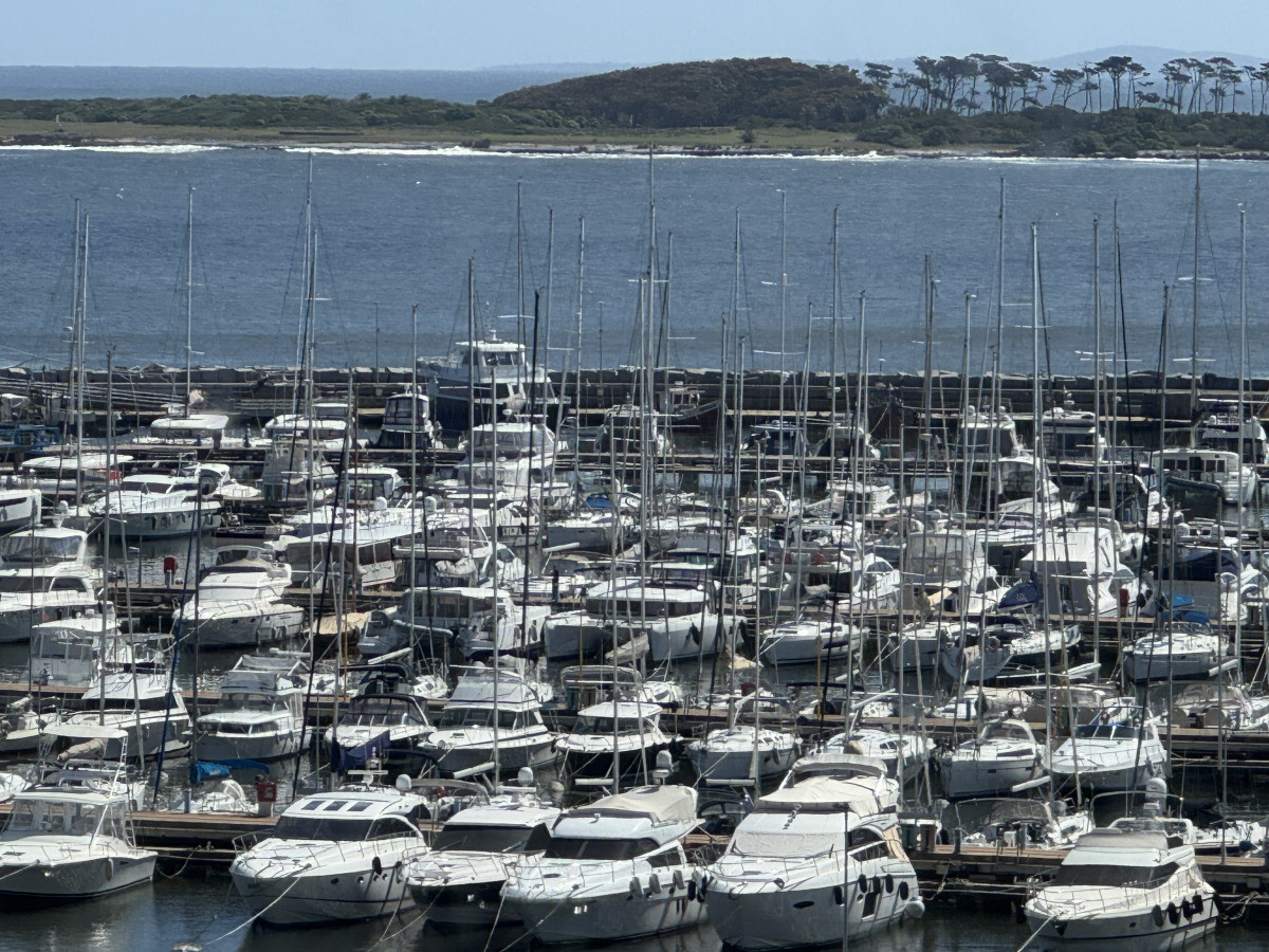 Apartamento ID.3995 - Apartamento de dos dormitorios en venta en Peninsula , Punta del Este 