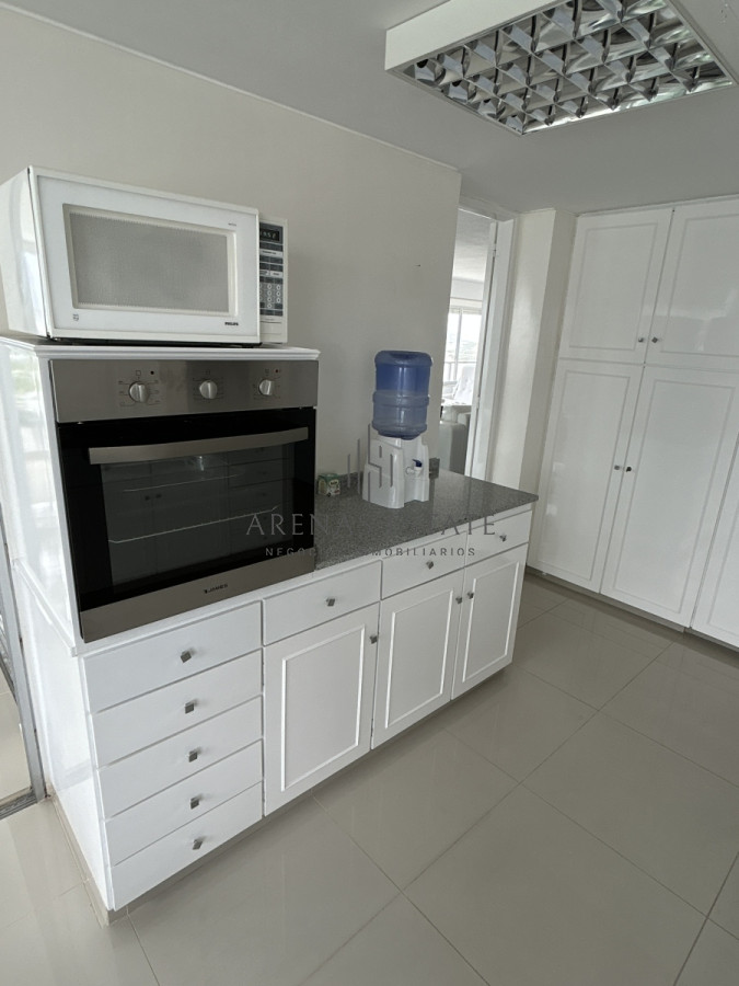 Apartamento ID.1973 - Espectacular apartamento en venta en zona de la Brava , 3 dormitorios mas servicio 