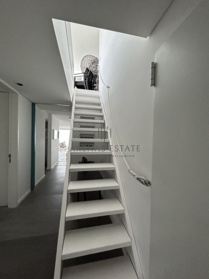 Apartamento ID.2123 - Penthouse en venta en Punta del Este , zona mansa , 3 Dormitorios más servicio 