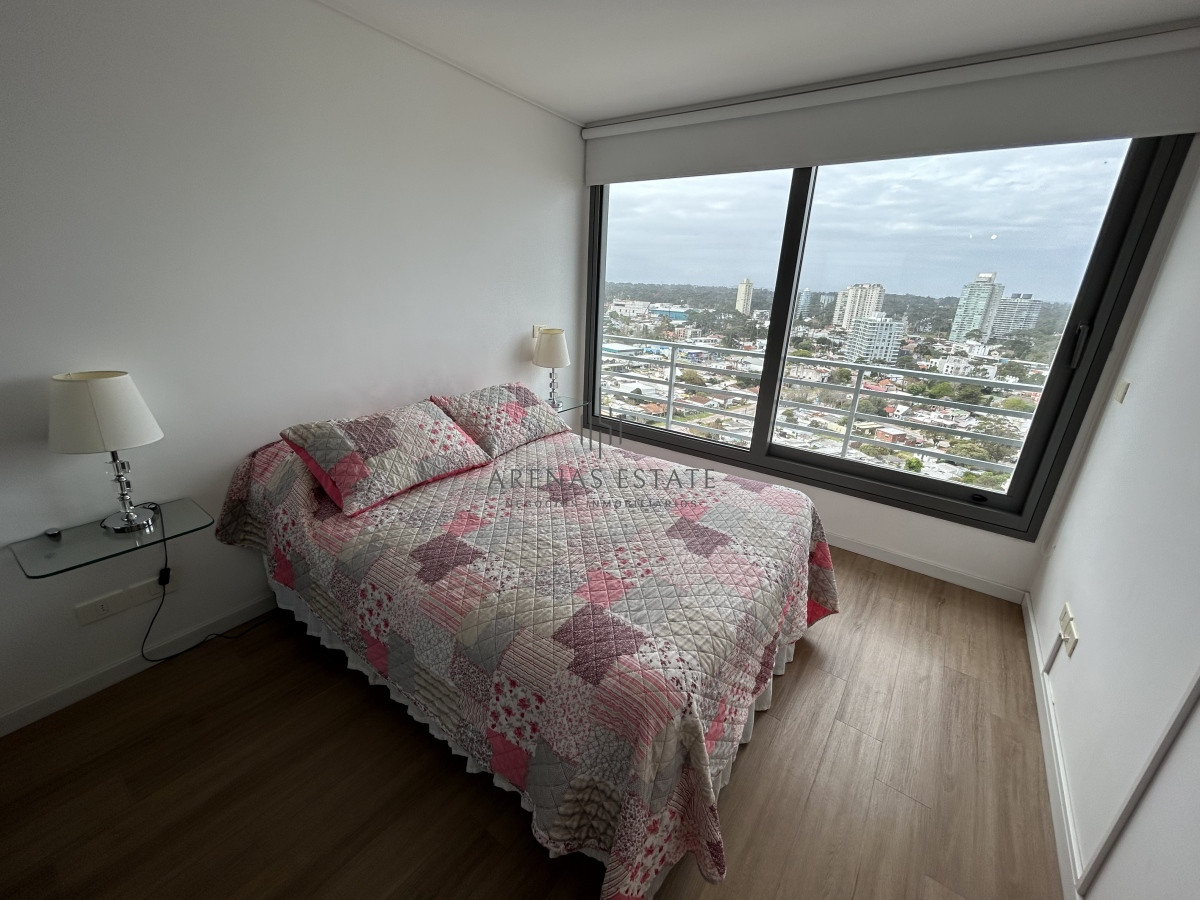 Apartamento ID.1759 - Impresionante apartamento de 3 dormitorios y servicio , Punta del Este