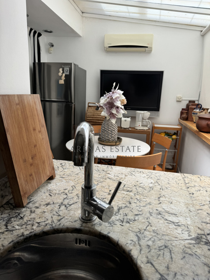 Apartamento ID.3452 - Apartamento de 3 dormitorios y servicio en venta  Punta del Este 