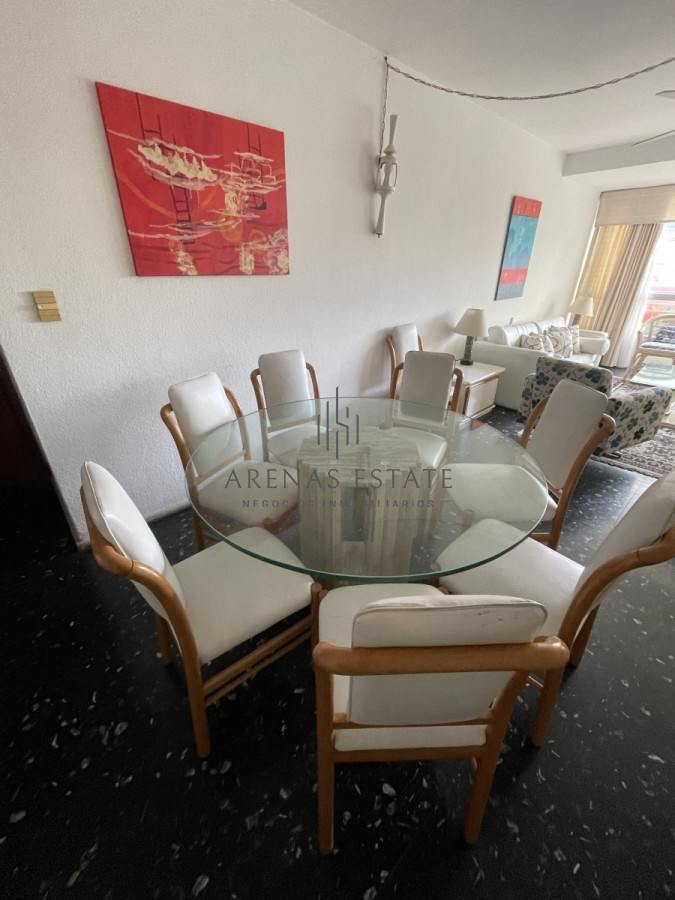 Apartamento ID.1513 - Apartamento de dos dormitorios en Punta del Este 