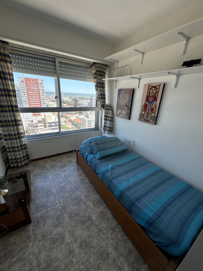 Apartamento ID.95 - Apartamento en venta de 3 dormitorios en Península 