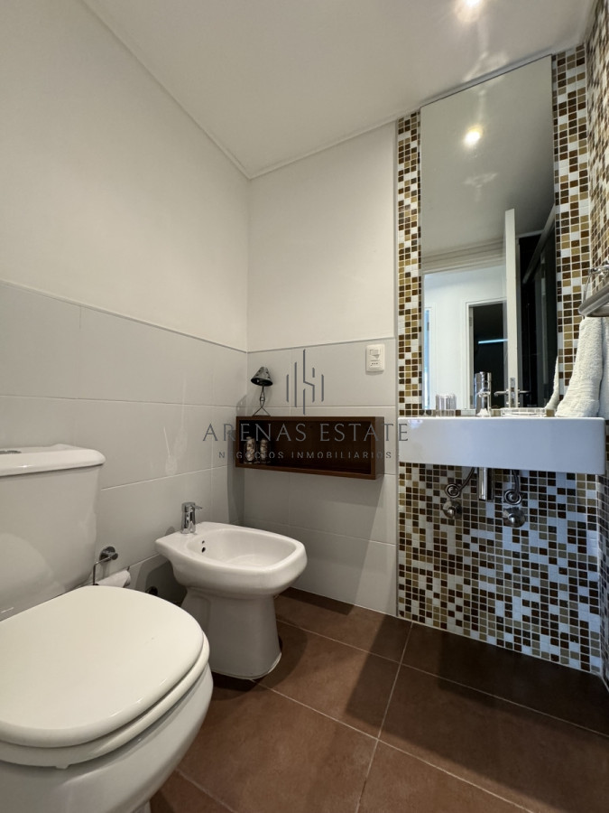 Apartamento ID.3052 - Apartamento d 3 dormitorios  en venta en Punta del Este 