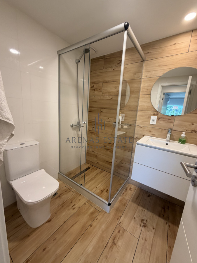 Apartamento ID.4450 - Apartamento en venta de dos dormitorios en zona Mansa , Punta del Este 