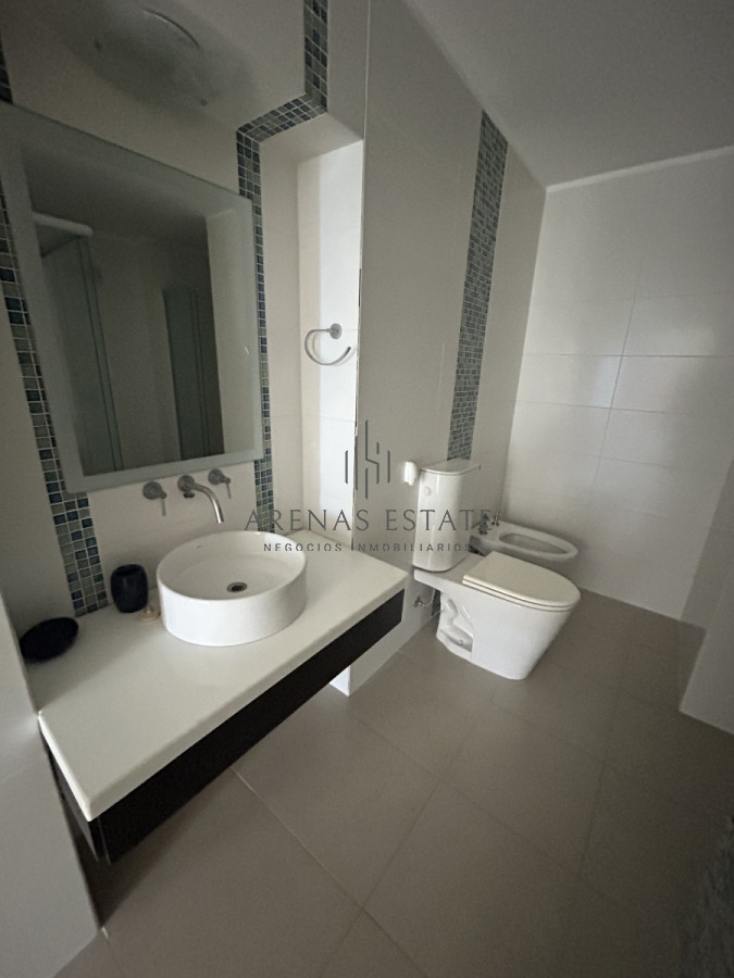 Apartamento ID.2285 - Aprtamento en venta de 3 dormitorios en suite en Punta del Este , Penthouse 