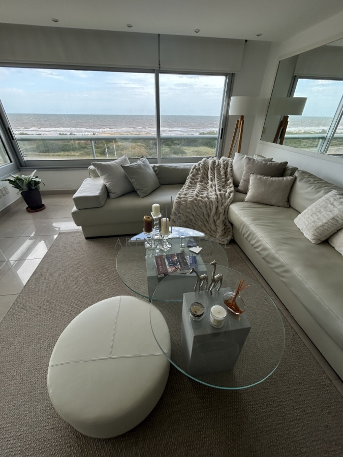 Apartamento ID.2074 - Penthouse en venta en Punta del Este , zona Brava , 3 dormitorios 