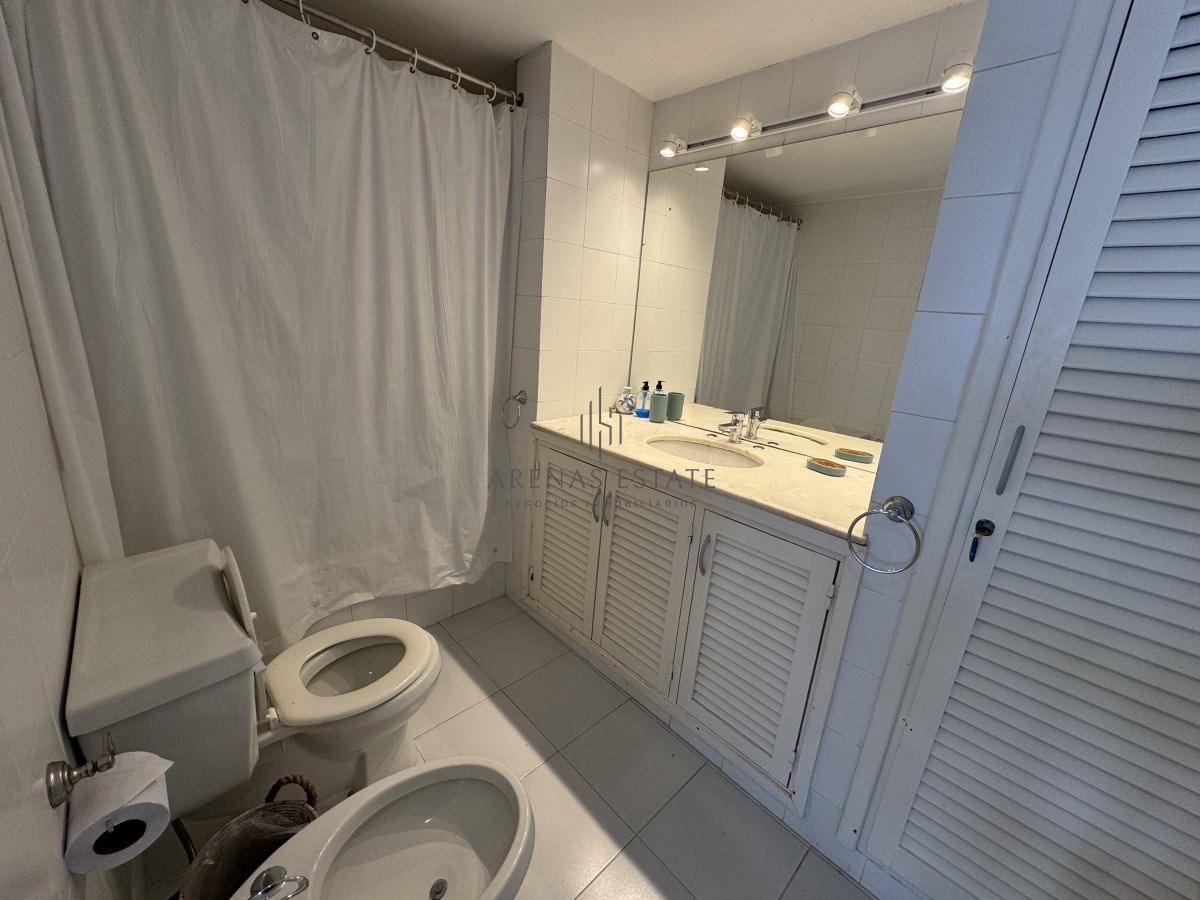 Apartamento ID.2942 - Apartamento en venta de dos domitorios en Punta del Este 