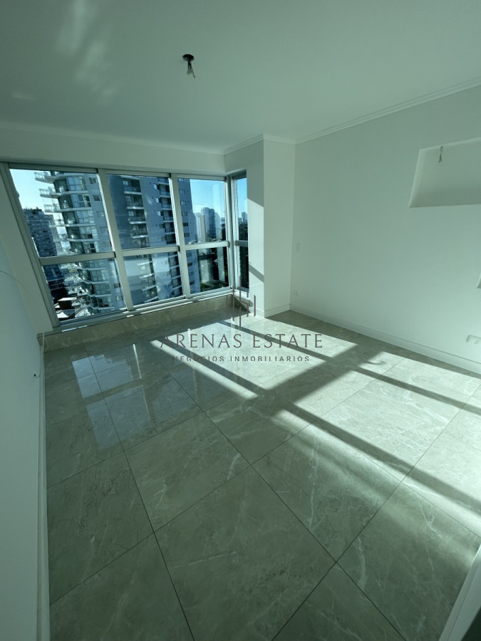 Apartamento ID.1949 - Apartamento de 3 dormitorios y servicio en Punta del este 