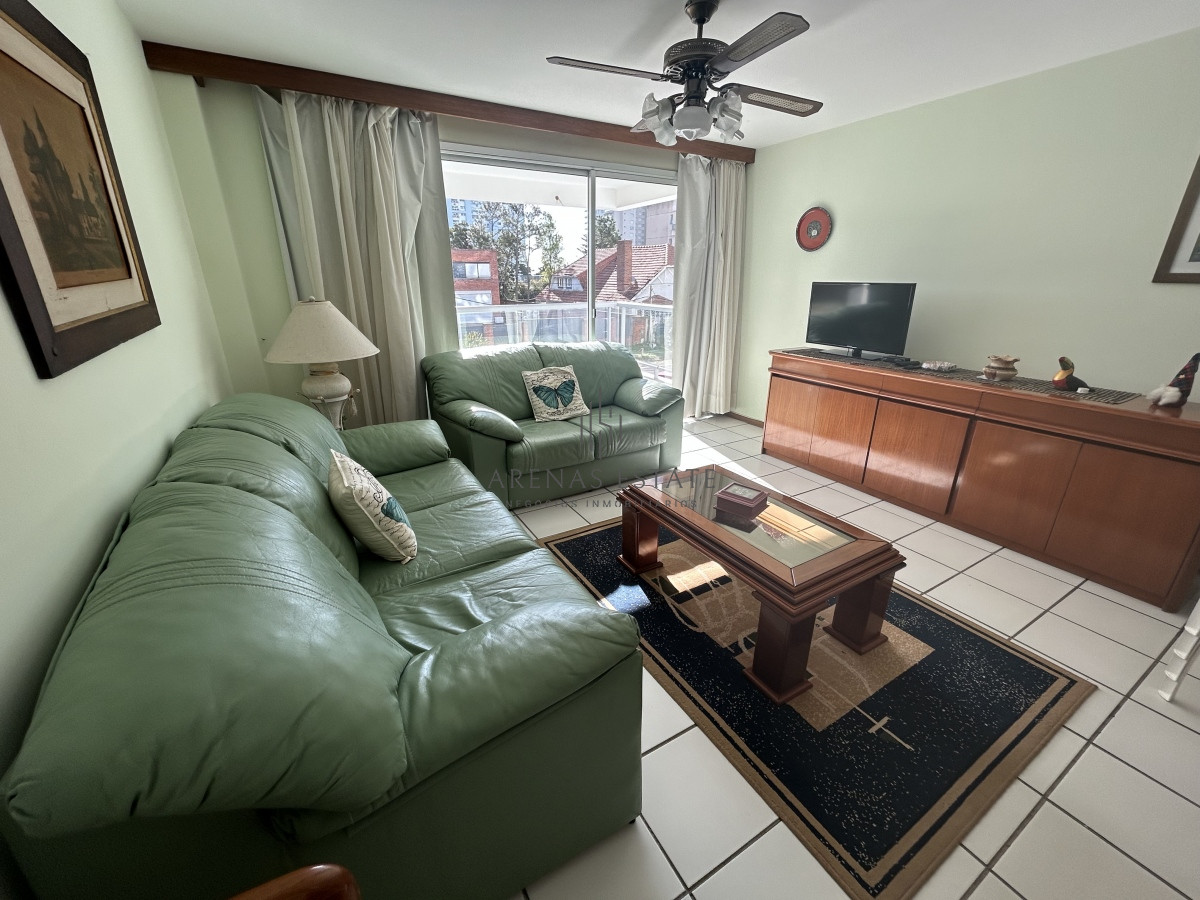 Apartamento ID.1943 - Apartamento en venta de 3 dormitorios, en Punta del Este 