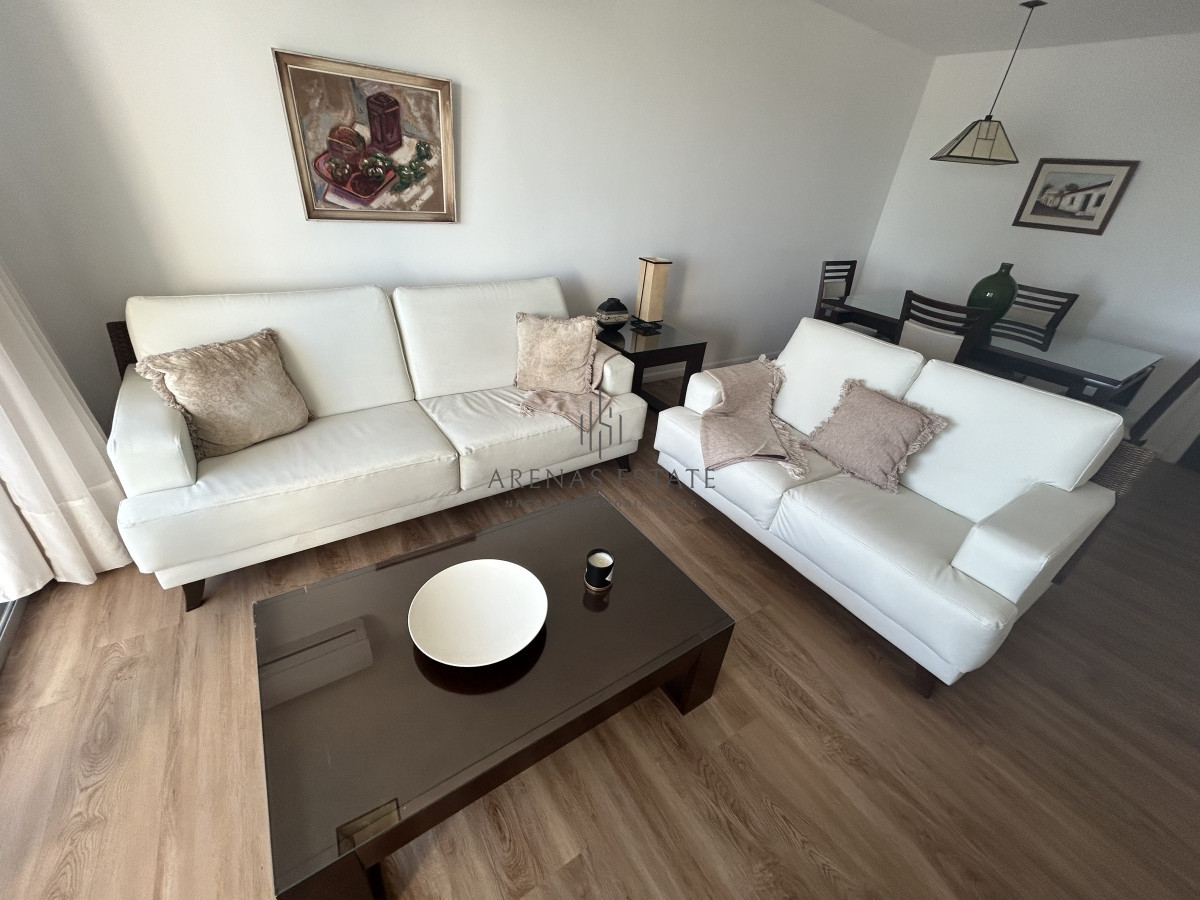 Apartamento ID.2403 - Apartamento en venta de dos dormitorios Ubicado en Roosevelt Punta del Este 