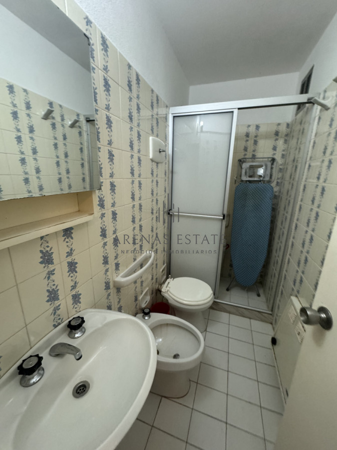 Apartamento ID.3563 - Apartamento en venta de 3 dormitorios en primera linea de la Brava , Punta del Este 