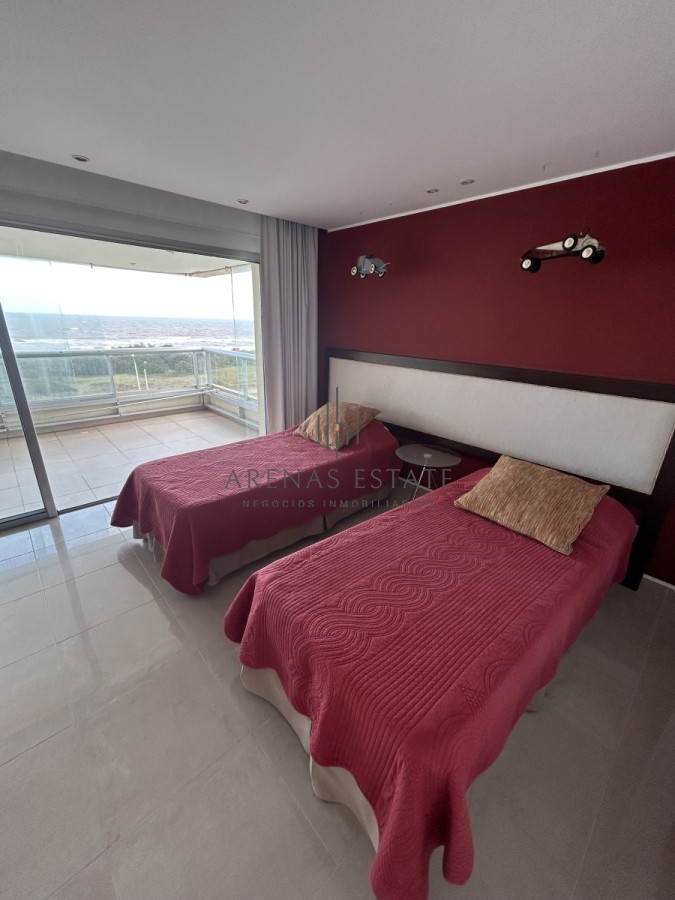 Apartamento ID.2073 - Espectcular Penthouse en venta en Punta del Este 