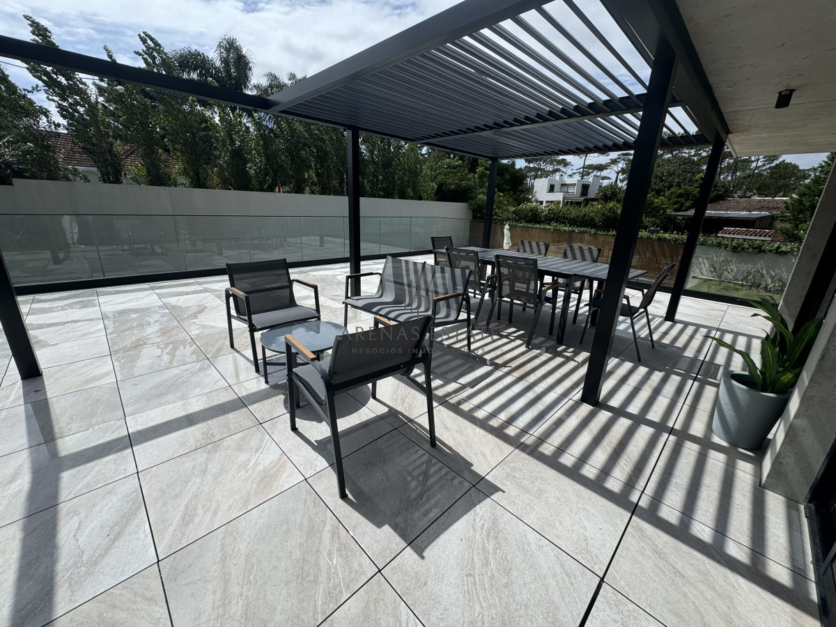 Apartamento ID.3559 - Apartamento en venta en primera linea de playa Mansa , 2 dormitorios 