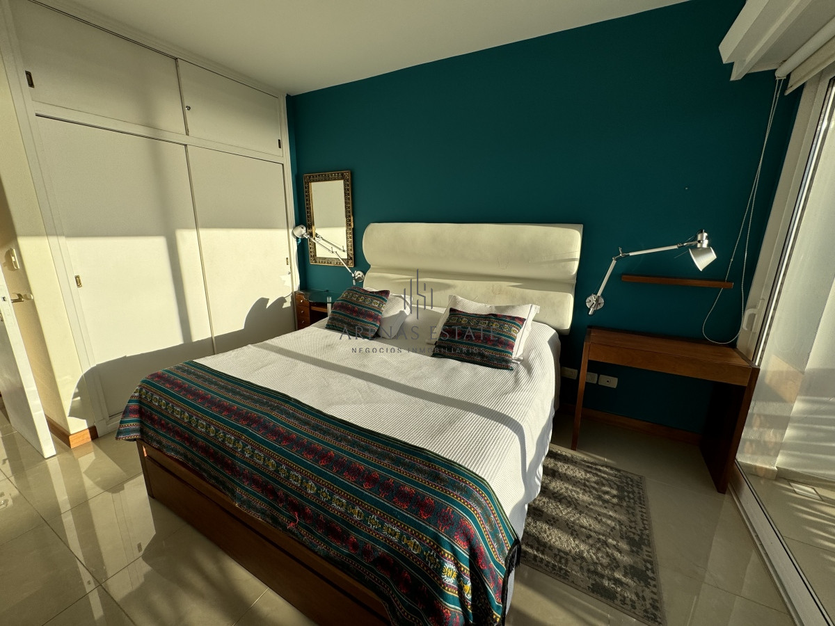 Apartamento ID.3072 - Apartamento en venta en primera linea de la Mansa , Punta del Este 