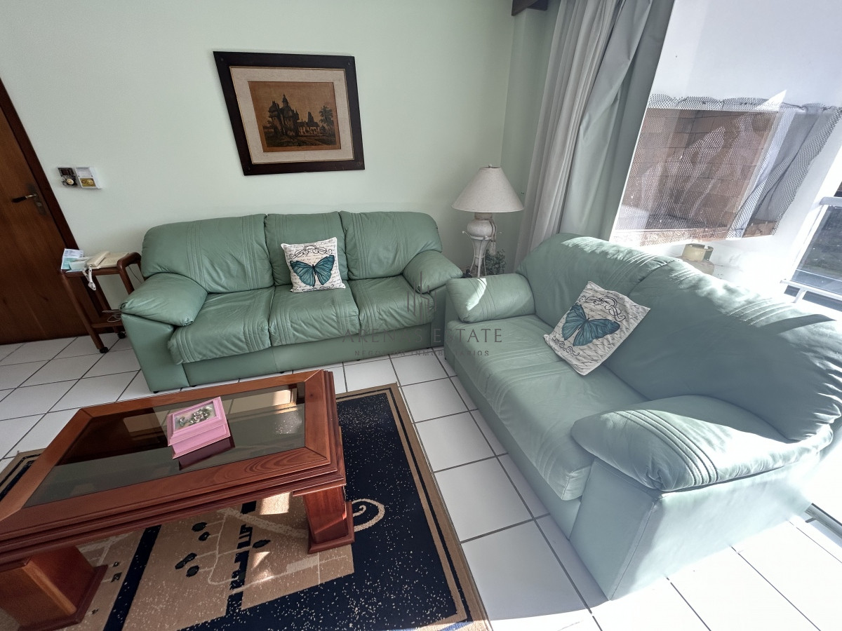Apartamento ID.1943 - Apartamento en venta de 3 dormitorios, en Punta del Este 
