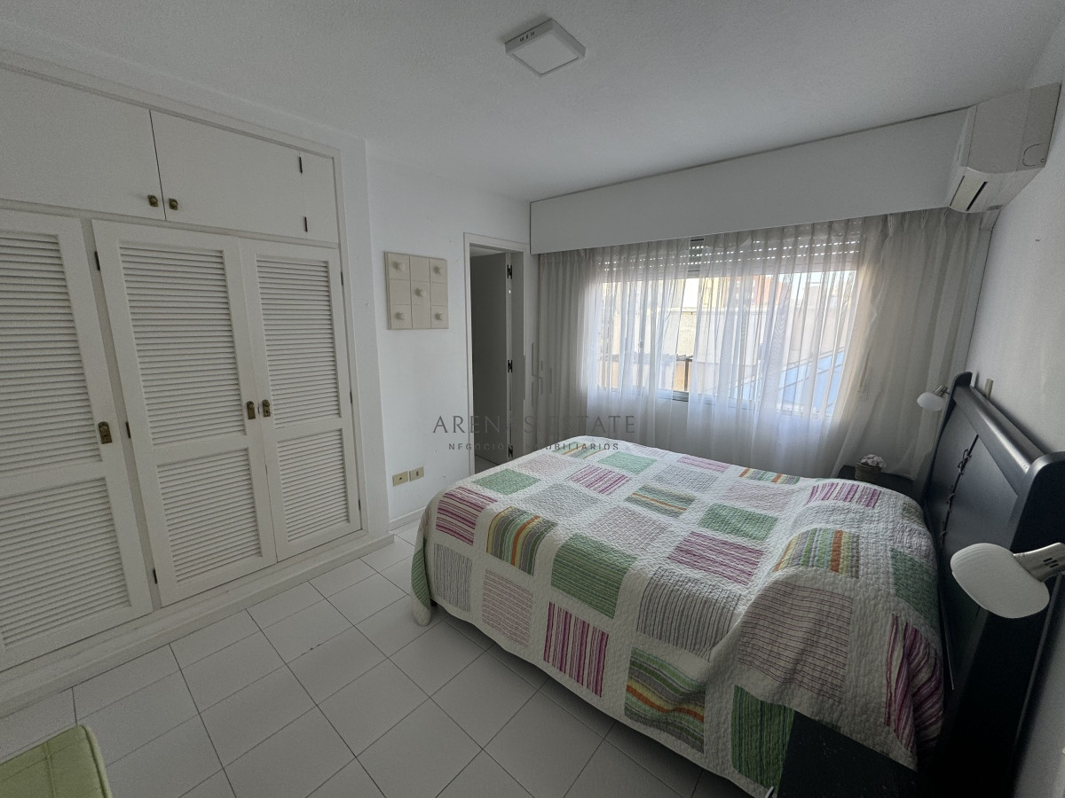 Apartamento ID.2913 - Apartamento en venta de 3 dormitorios en Punta del Este 