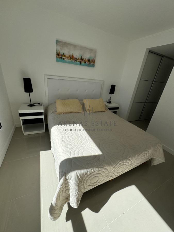 Apartamento ID.3243 - Apartamento de 2 dormitorios en venta en Punta del Este