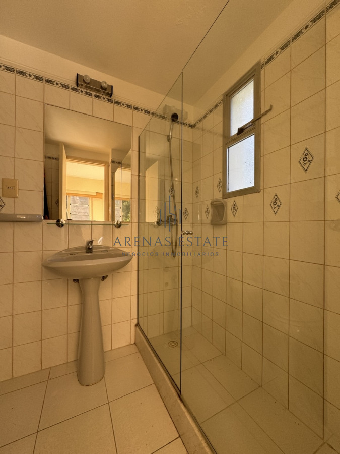 Apartamento ID.2912 - Apartamento de 3 dormitorios en venta en Punta del Este 