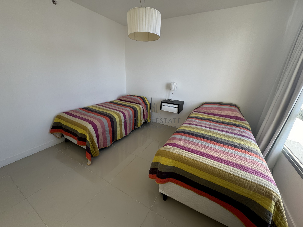Apartamento ID.3385 - Apartamento de 3 dormitorios en venta en Punta del Este 