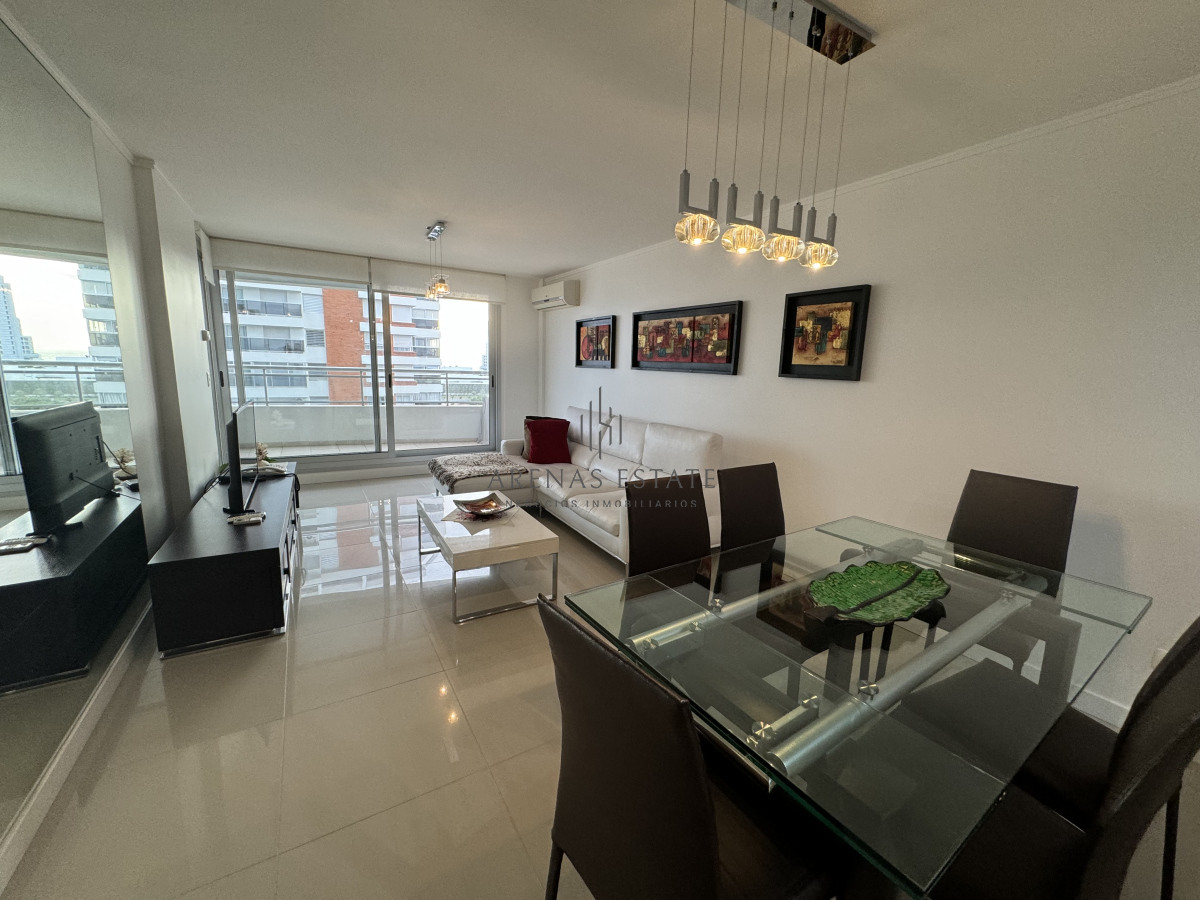 Apartamento ID.3594 - Apartamento en venta de 3 dormitorios , Punta del Este Zona Chiverta 