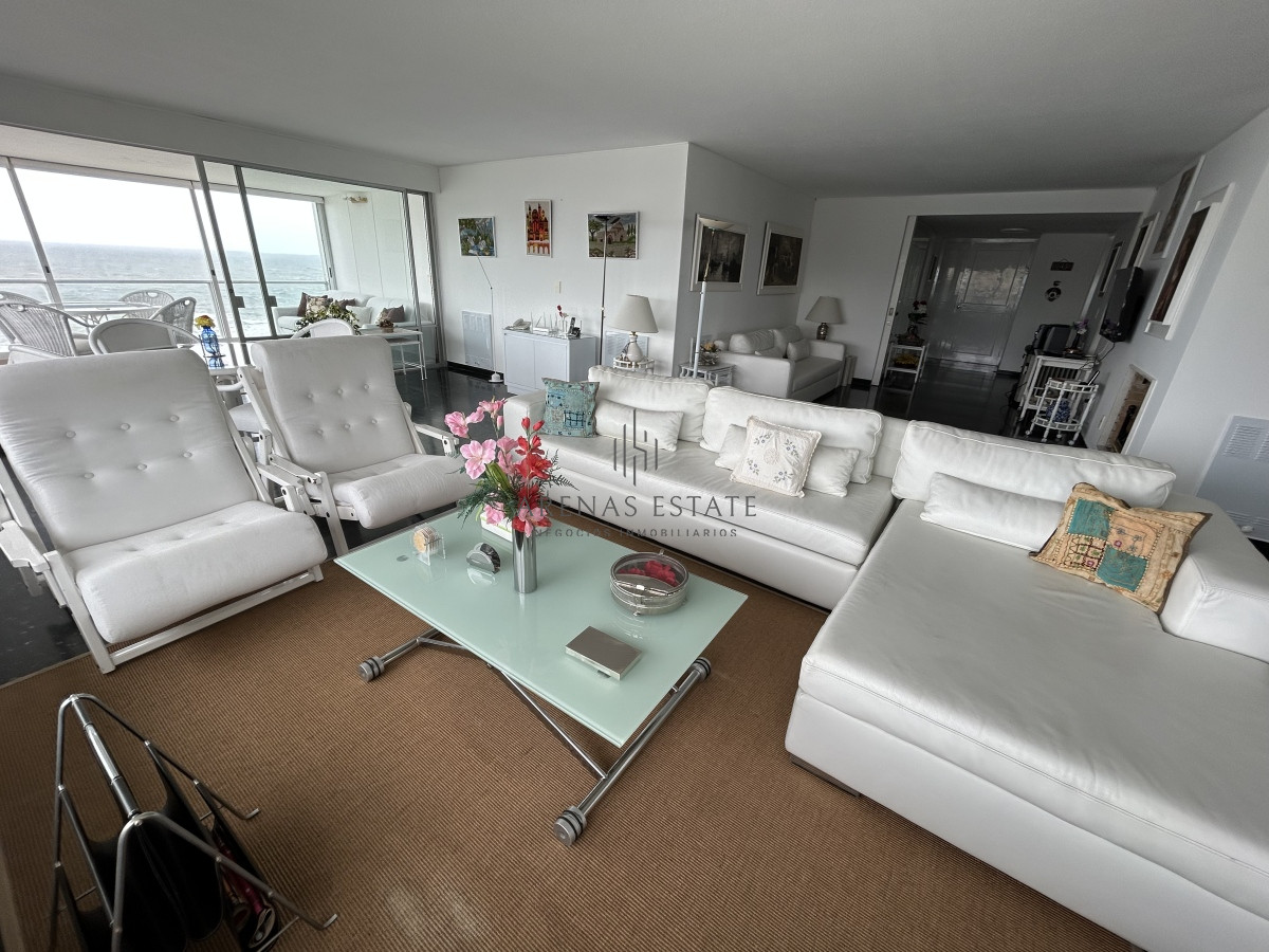 Apartamento ID.1973 - Espectacular apartamento en venta en zona de la Brava , 3 dormitorios mas servicio 