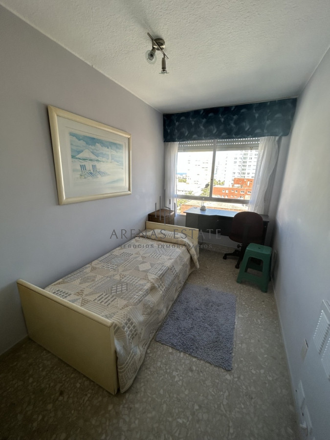 Apartamento ID.1847 - Apartamento de 3 dormitorios en venta en Punta del Este 
