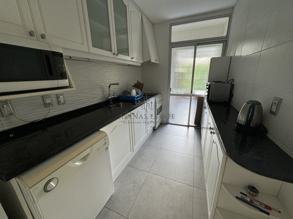 Apartamento ID.3182 - Apartamento de 3 dormitorios en venta en Punta del Este