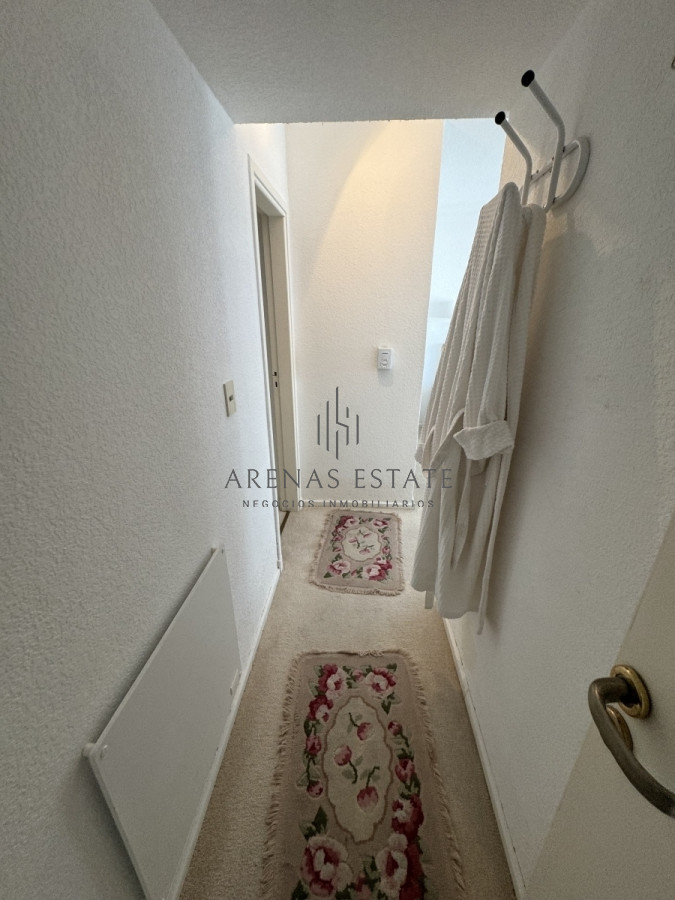 Apartamento ID.2944 - Apartamento de 3 dormitorios en venta en Punta del Este 