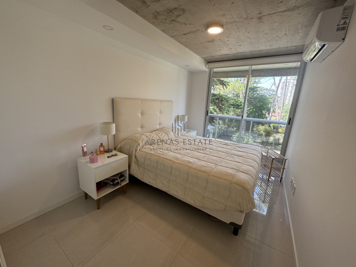 Apartamento ID.3529 - Apartamento de dos dormitorios en venta en zona mansa Punta del Este 