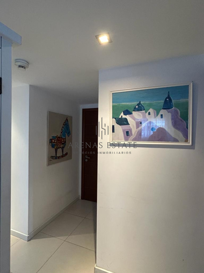 Apartamento ID.2041 - Apartamento en venta de dos dormitorios en peninsula 
