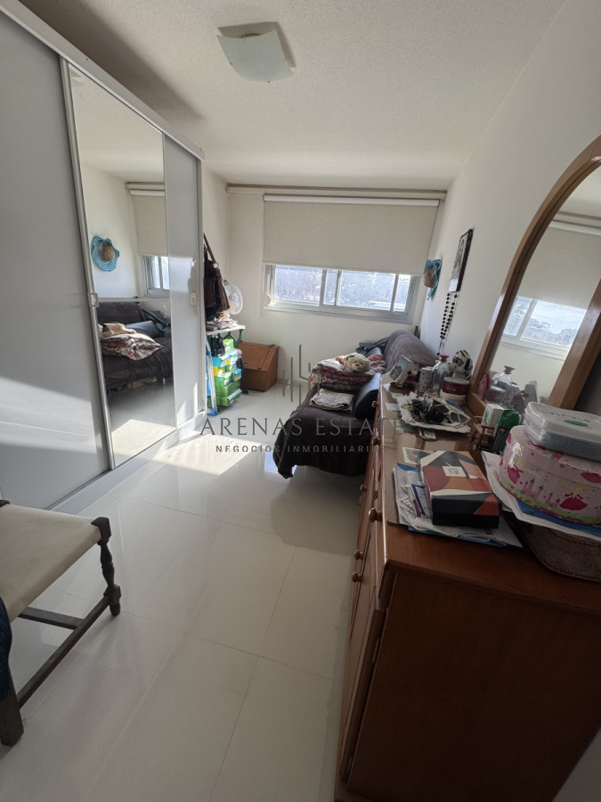 Apartamento ID.3773 - Apartamento  de 2 dormitorios en venta en  Punta del Este