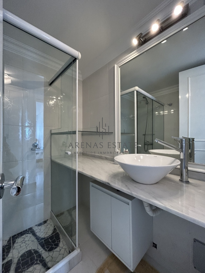 Apartamento ID.1973 - Espectacular apartamento en venta en zona de la Brava , 3 dormitorios mas servicio 